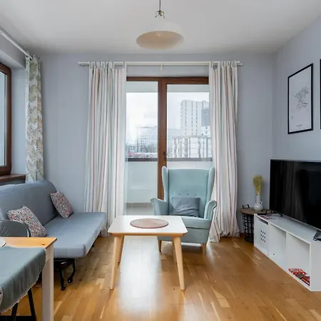 Tauron Arena Charming Apartamento